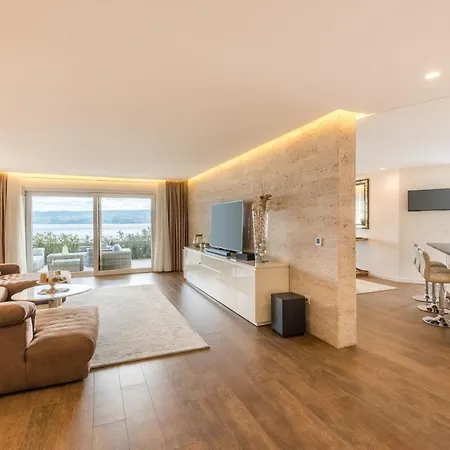 Tesi Apartment Dugi Rat