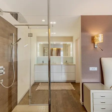 Tesi Apartment *
