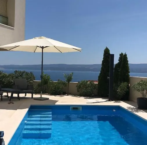 Tesi Διαμέρισμα